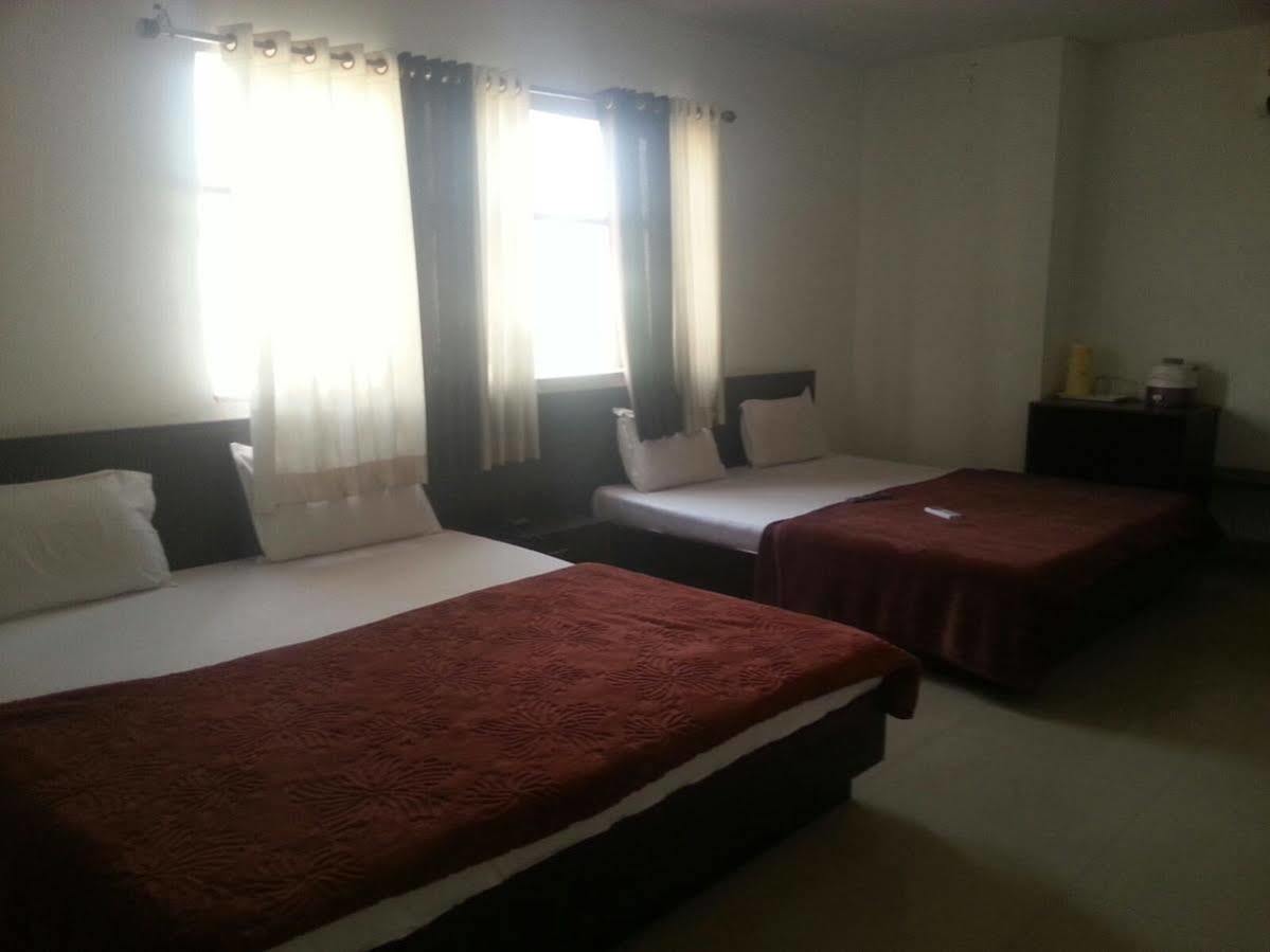 Hotel Pearl Palace Udaipur Ngoại thất bức ảnh